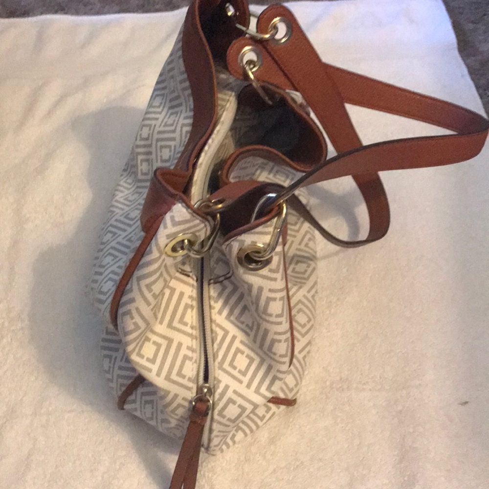 Handbag - Picture 6 of 7